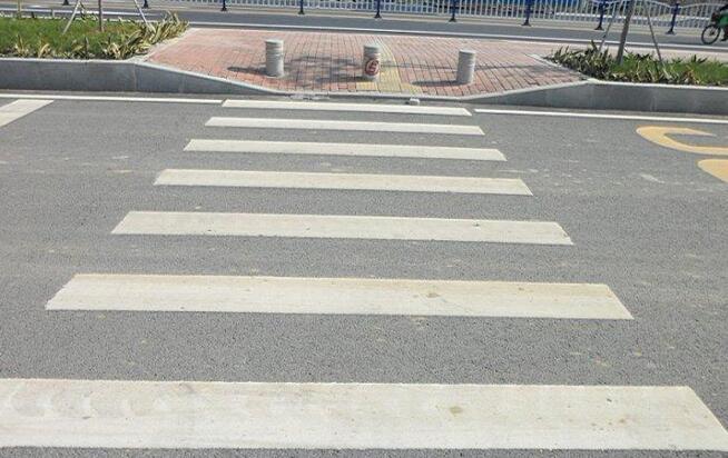 热熔标线涂料生产原材料及其作用有哪些？襄阳道路标线施工厂家为你介绍